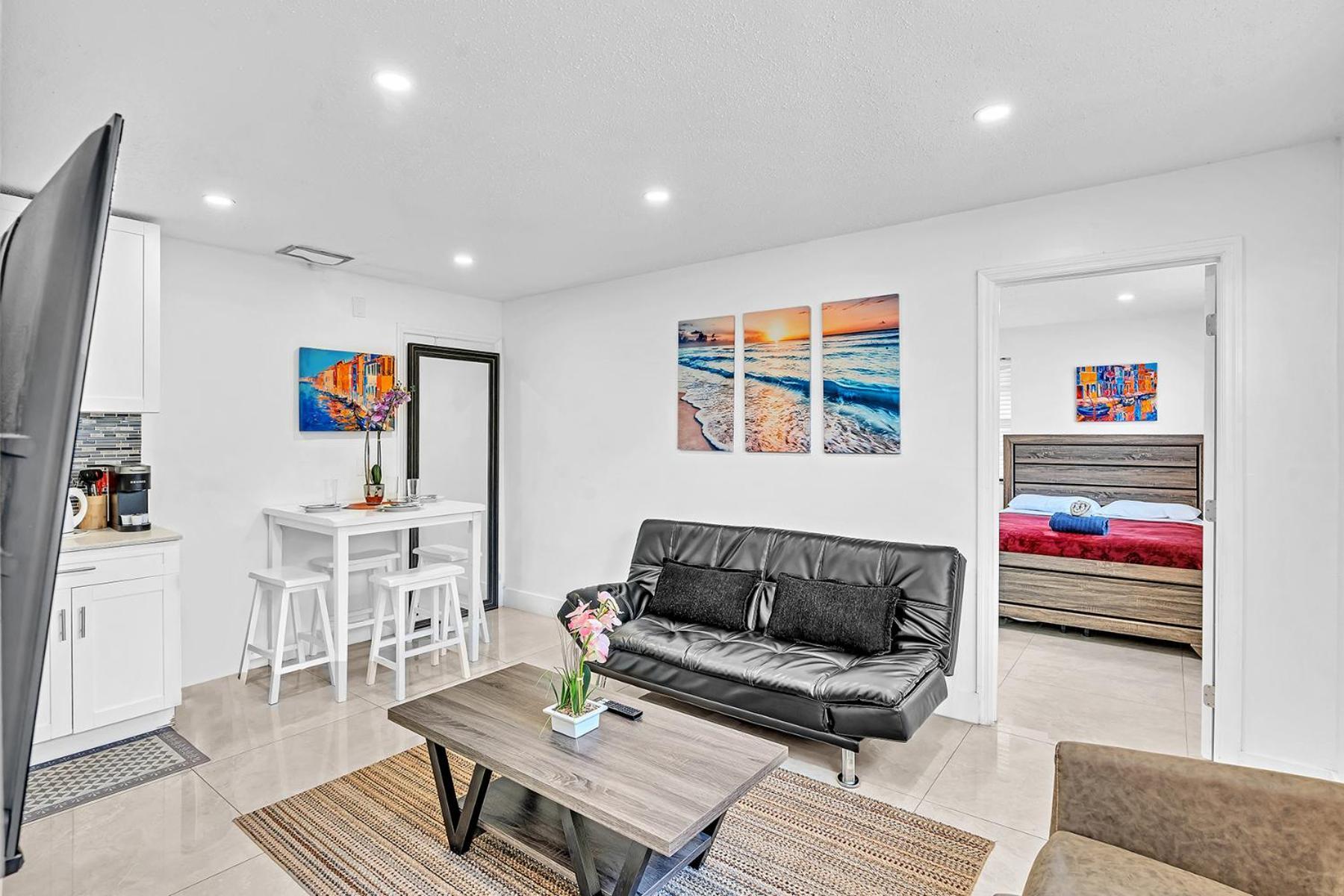 New Boutique 1 Bdrm Close To Beach & Casino #211 ฮอลลีวูด ภายนอก รูปภาพ