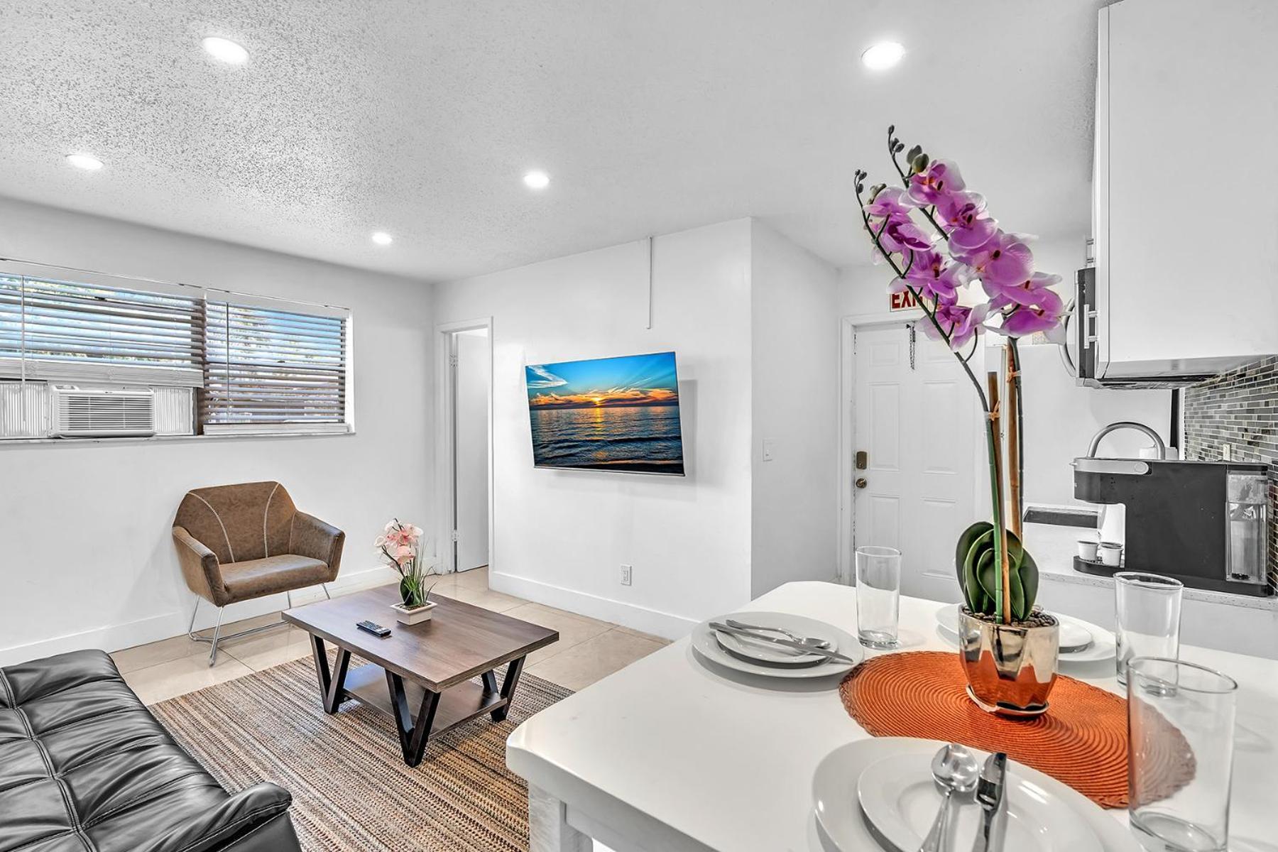 New Boutique 1 Bdrm Close To Beach & Casino #211 ฮอลลีวูด ภายนอก รูปภาพ